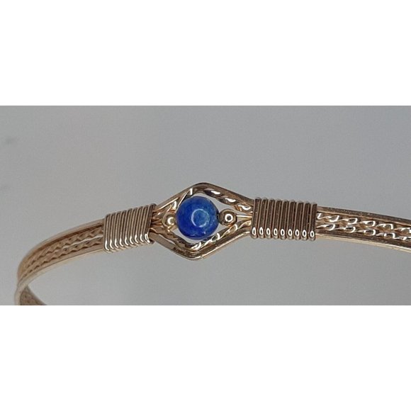VintageElegant Handcrafted Wire Bangle Bracelet with Sapphire Blue Gemstone Bead - Picture 2 of 9